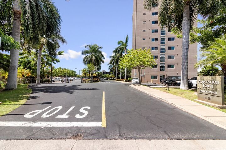 Property Photo:  94-302 Paiwa Street 707  HI 96797 