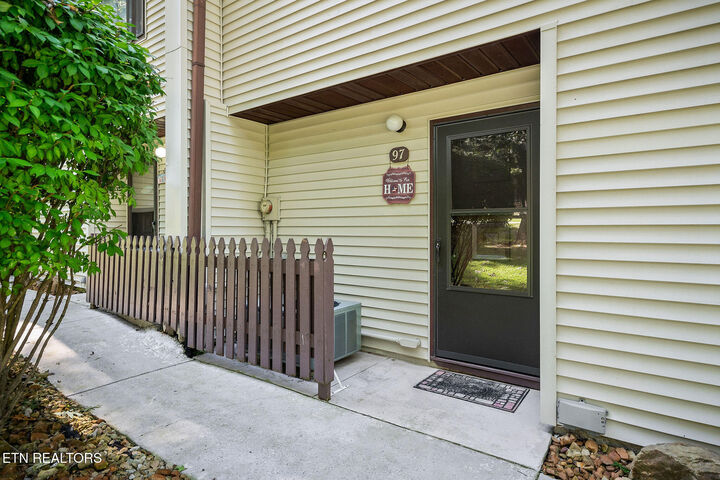 Property Photo: 97 Wilshire Heights Drive TN 38558