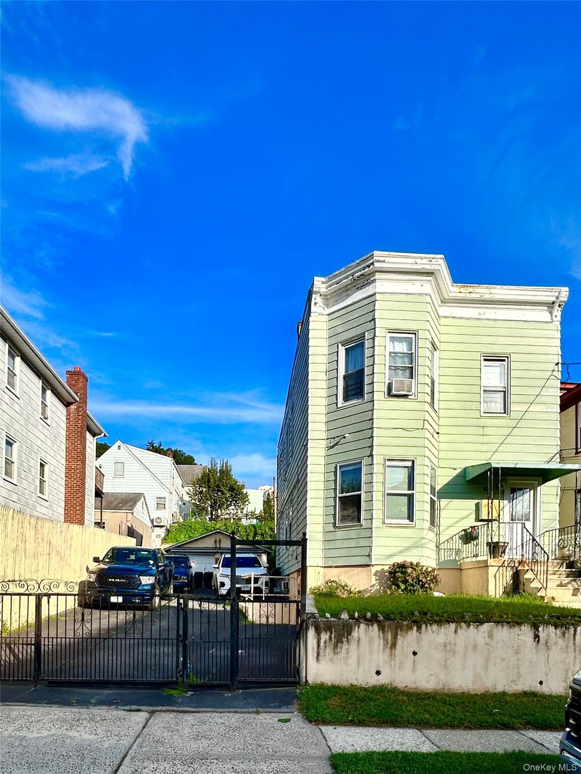Property Photo:  82 Burhans Avenue  NY 10701 