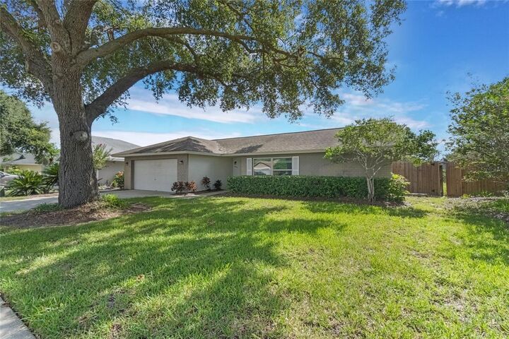 Property Photo: 1039 Dishman Loop FL 32765