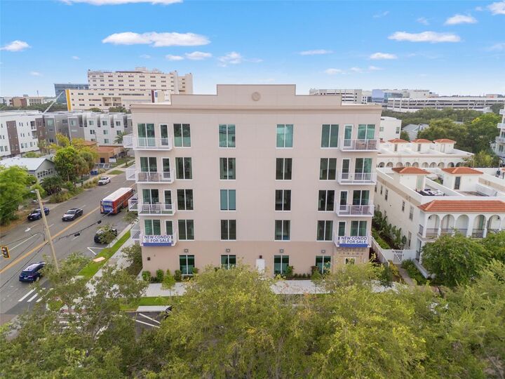 Property Photo: 600 3rd Avenue S 406 FL 33701
