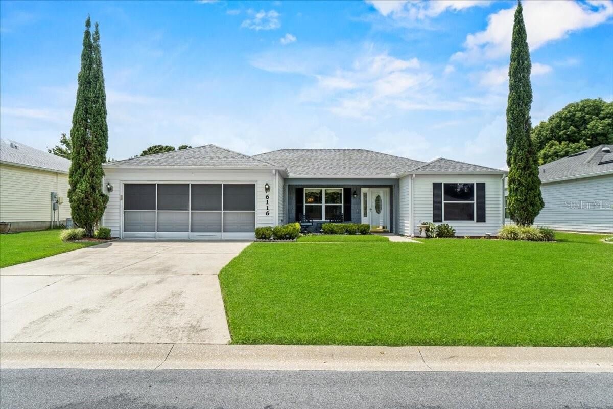 Property Photo: 6116 Magpie Drive FL 33809