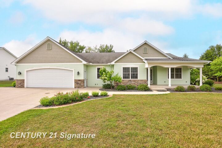 9983 Garner Lane  Freeland MI 48623 photo