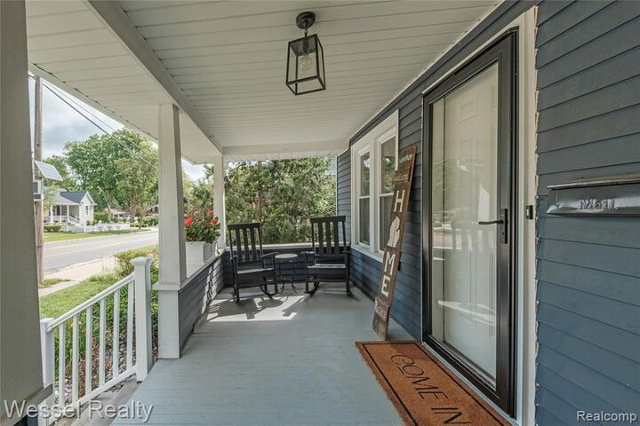 Property Photo: 329 W Saint Clair Street MI 48065