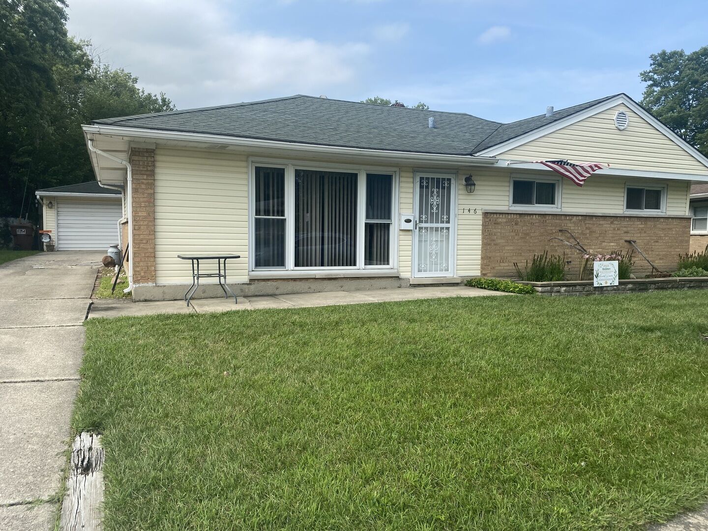 Property Photo:  146 Well Street  IL 60466 