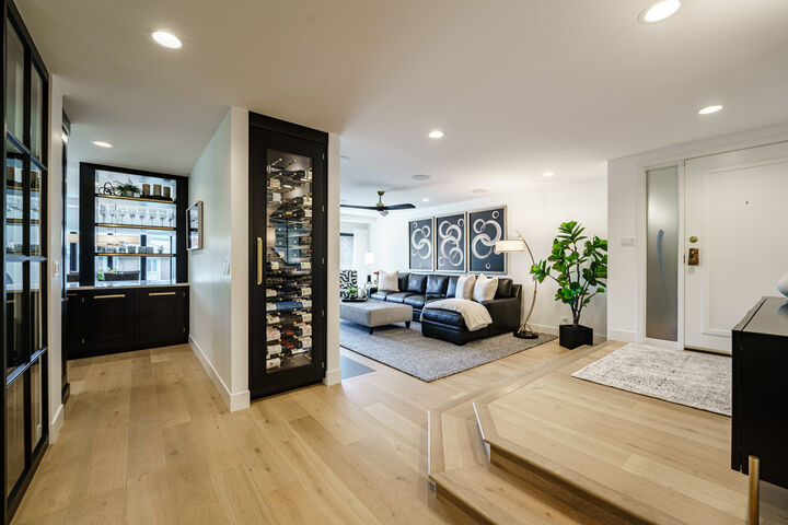 Property Photo: 3 Oak Brook Club Drive E307 IL 60523