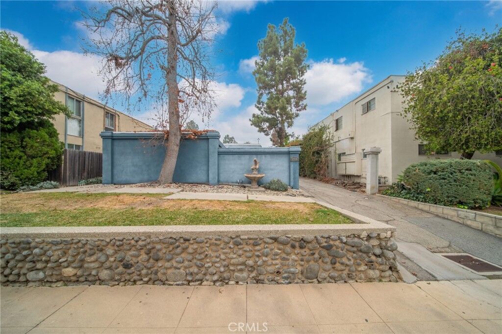 Property Photo:  269 Ohio Street 2  CA 91106 