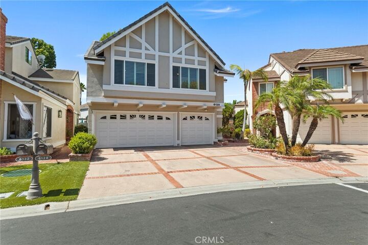 Property Photo:  6128 Avalon Court  CA 90803 