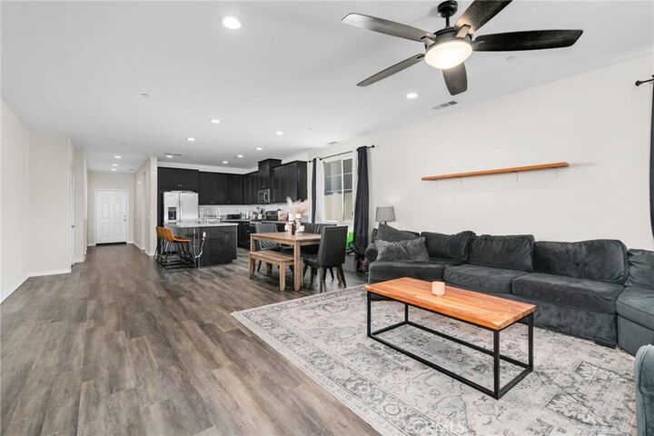 Property Photo:  30535 Ridgely Way  CA 92584 