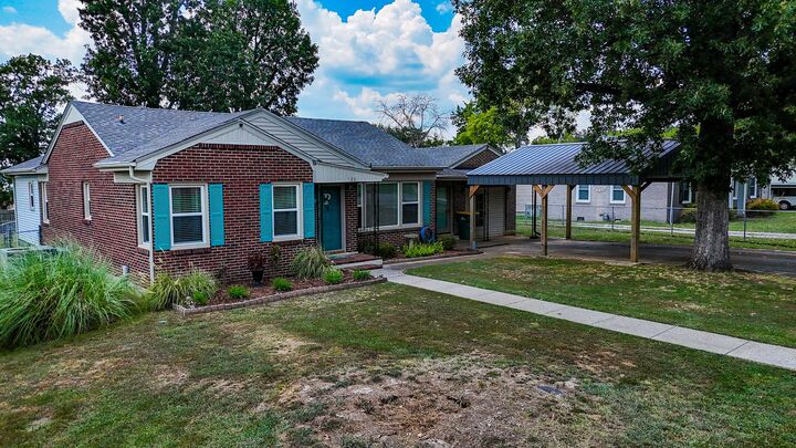 Property Photo: 126 Armory Dr TN 37091