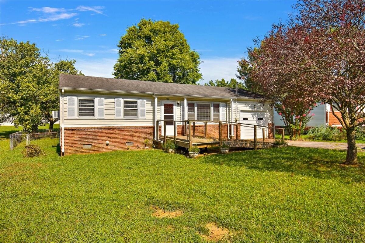 Property Photo:  1017 Fairfield Pike  TN 37160 