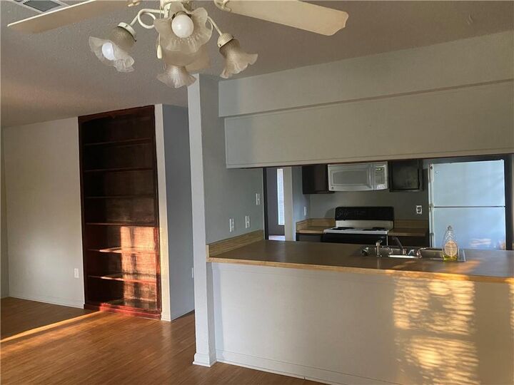 Property Photo: 984 N Walnut Street LA 70460