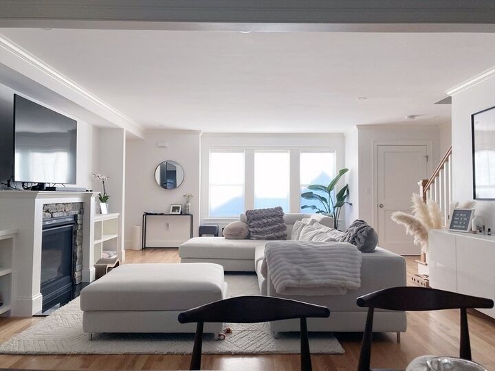 Property Photo:  72 Holland St 72  MA 01890 