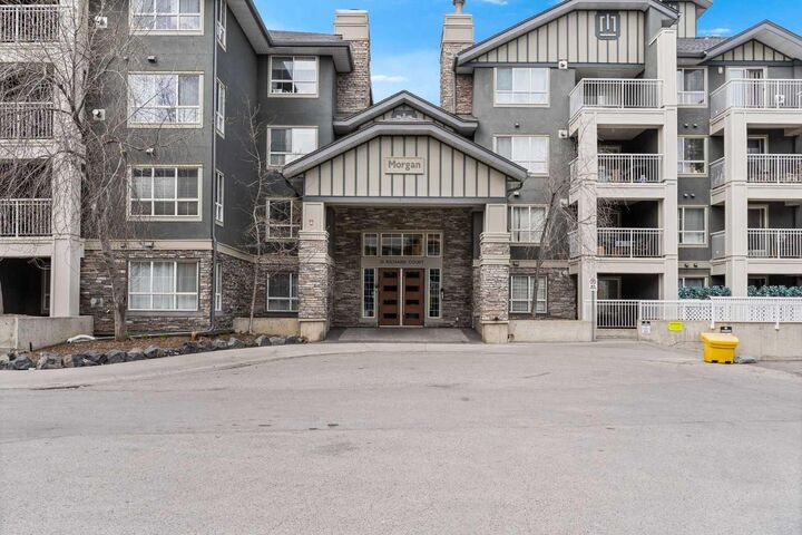 Property Photo:  35 Richard Court SW 113  AB T3E 7N9 
