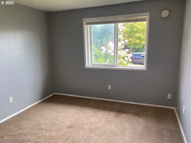 Property Photo:  8406 NE 105th Ave  WA 98662 