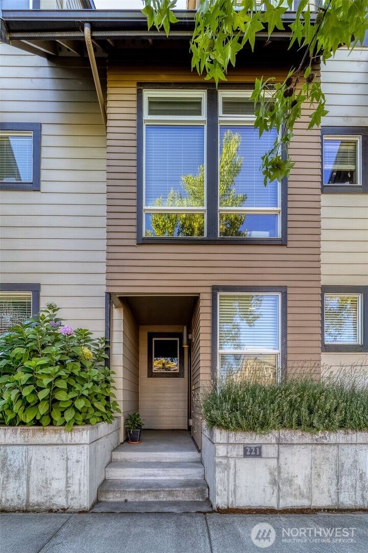 221 W Sumach Street  Walla Walla WA 99362 photo