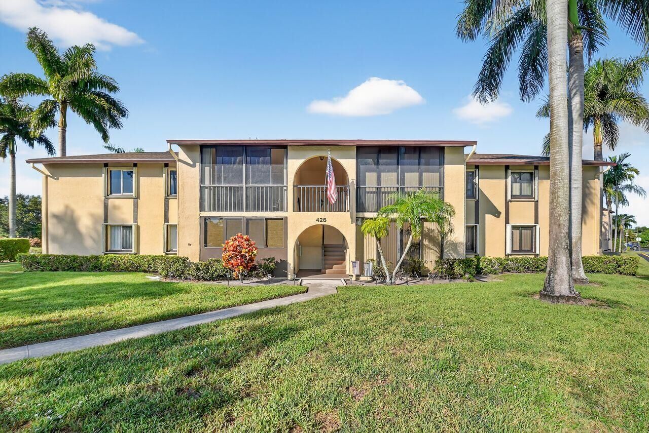 Property Photo:  426 Pine Glen Lane A-1  FL 33463 