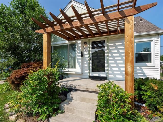 Property Photo: 23271 Republic Avenue MI 48237