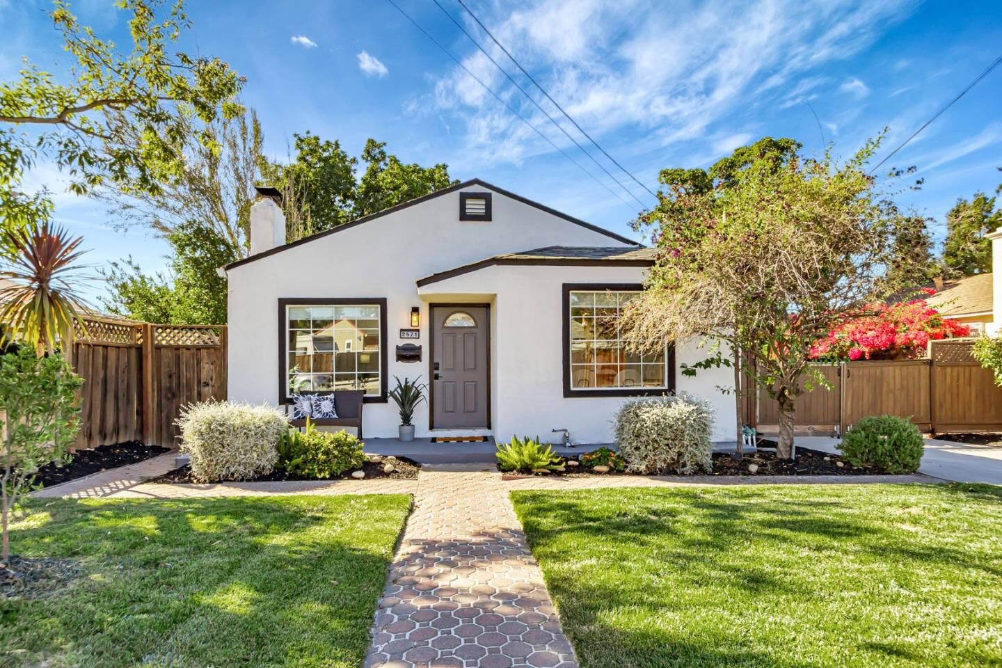 Property Photo:  2571 Los Coches Avenue  CA 95128 