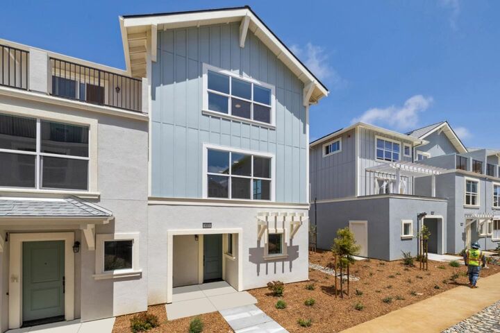 Property Photo:  130 Skyline Vista Way  CA 95076 