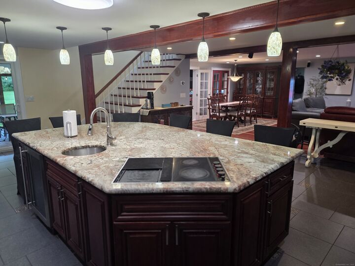 Property Photo: 913 Pleasant Valley Road CT 06074