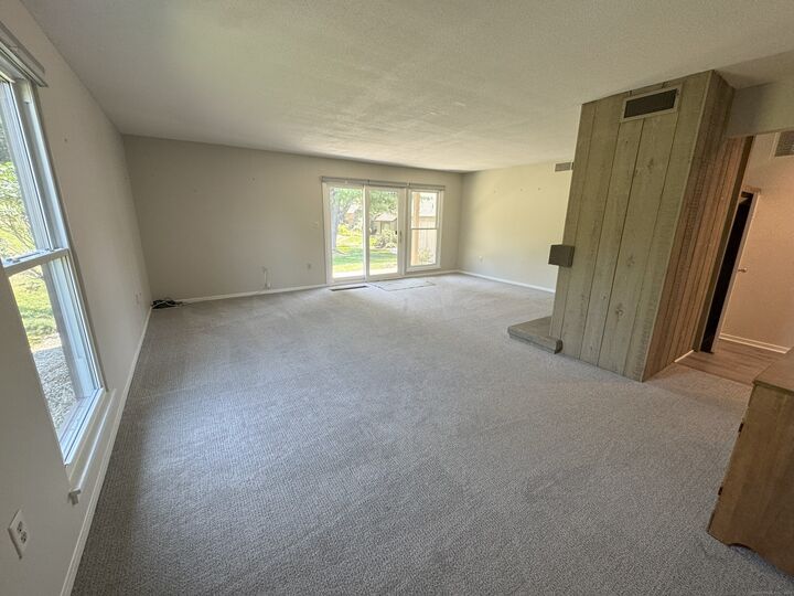Property Photo: 120 Mallard Drive 120 CT 06001