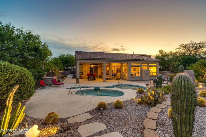 Property Photo:  12068 N Tall Grass Drive  AZ 85755 