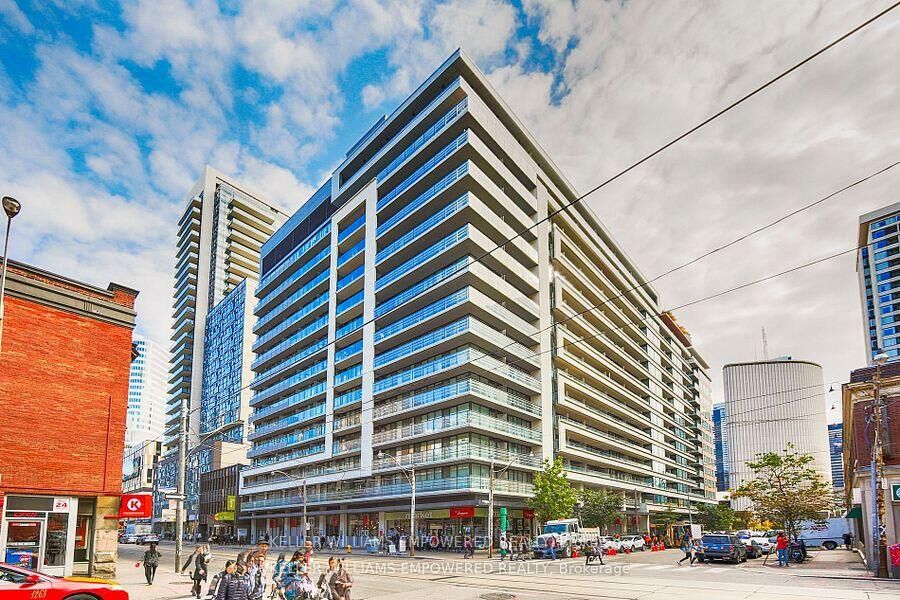 Property Photo: 111 Elizabeth Street 1708 ON M5G 1P7