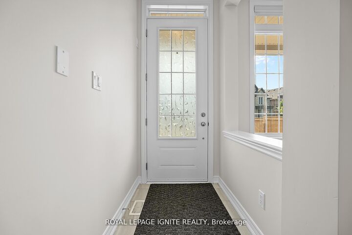 Property Photo:  2592 Craftsman Drive  ON L1L 0R4 