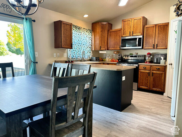 Property Photo: 158 N Walton Ct W UT 84054