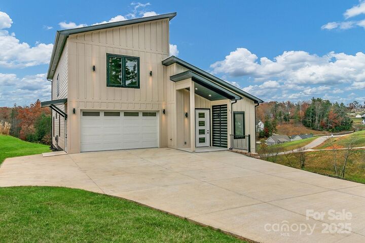 Property Photo: 52 Temujin Drive NC 28748