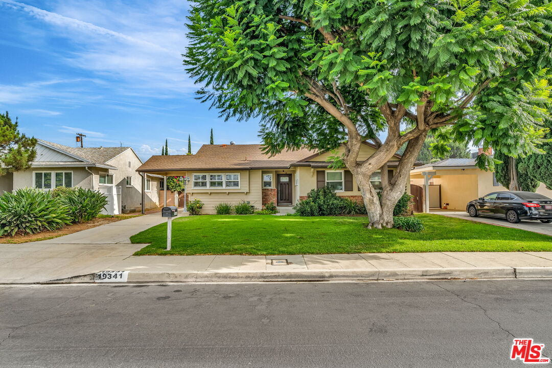Property Photo:  19341 Bryant St  CA 91324 