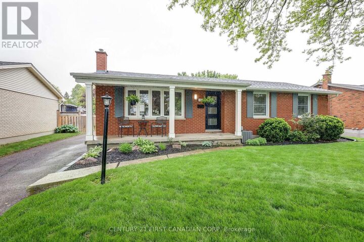 Property Photo: 116 Downing Crescent ON N6C 3C8