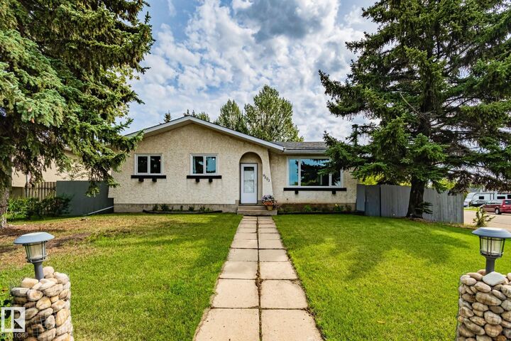 9501 98A Street  Morinville AB T8R 1H9 photo