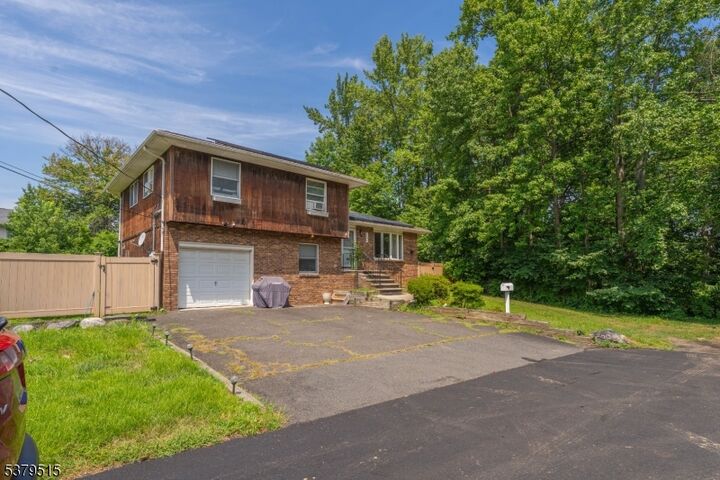 Property Photo: 696 Grove Ave NJ 08879