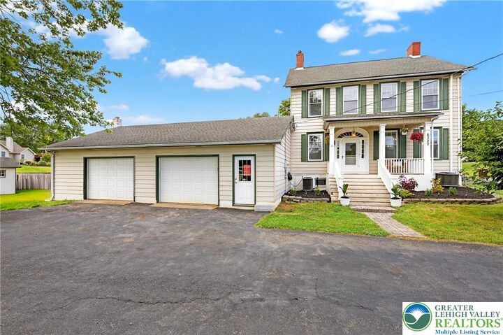 6325 Hanover  East Allen Twp PA 18017 photo