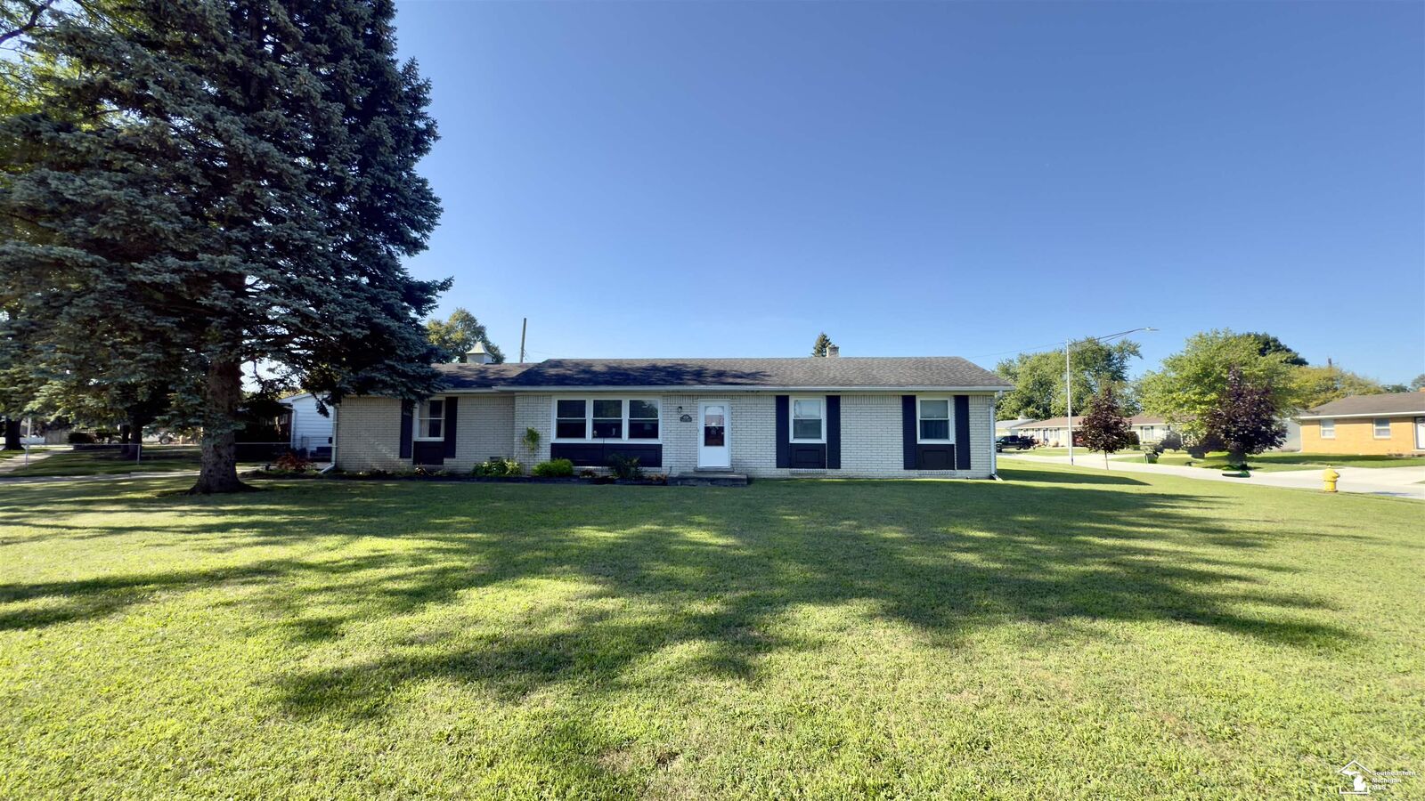 Property Photo:  1338 Calgary Drive  MI 48162-2858 