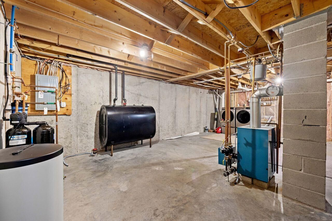 Property Photo: 29 Pond Ridge Drive ME 04240