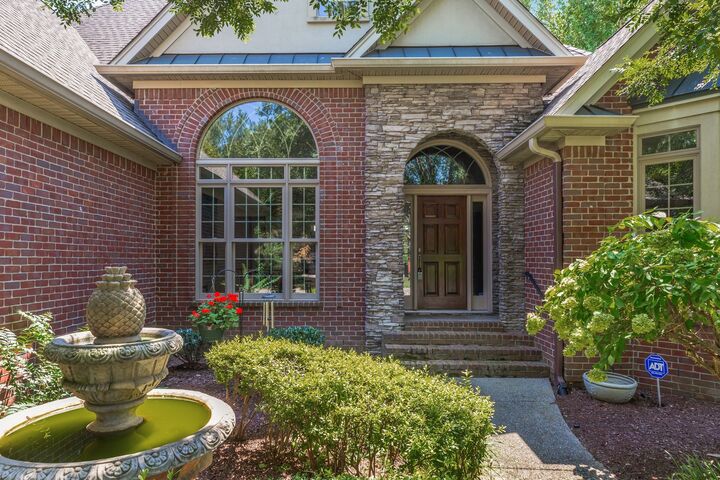 Property Photo:  1504 Winterberry Dr  TN 37130 