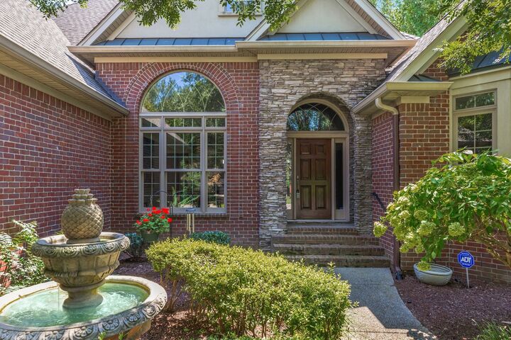 Property Photo: 1504 Winterberry Dr TN 37130