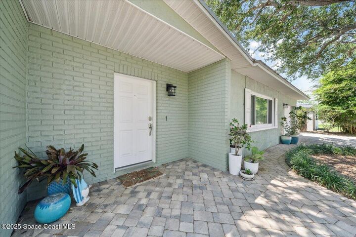 Property Photo:  1883 Gulf Court  FL 32903 
