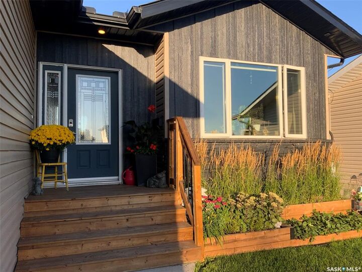 Property Photo: 325 Main Street SK S0G 0E0