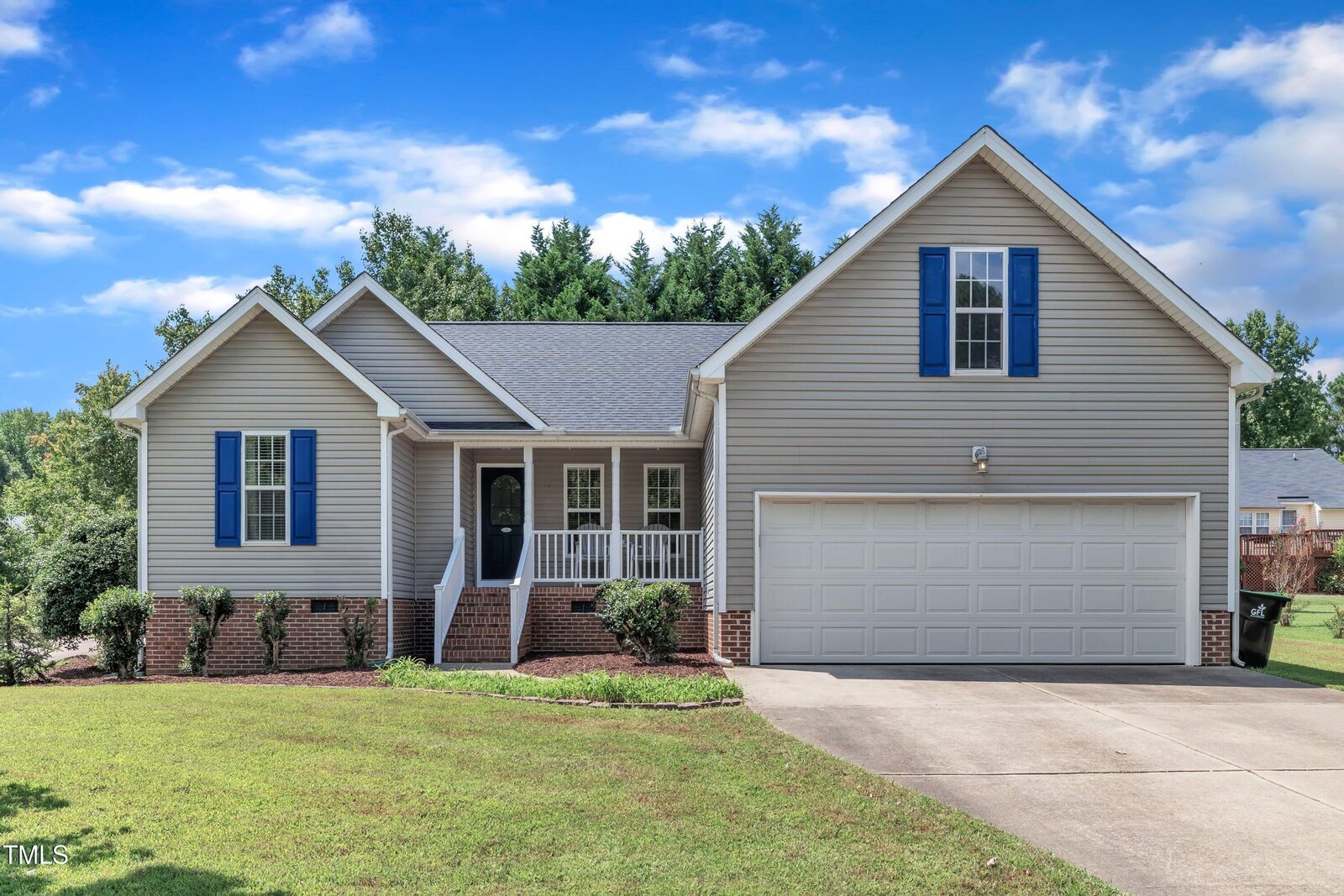 Property Photo: 208 Grassy Meadow Road NC 27540
