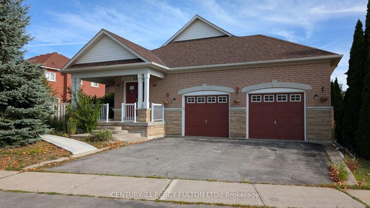 28 Rouge Bank Drive  Markham ON L3S 4C7 photo