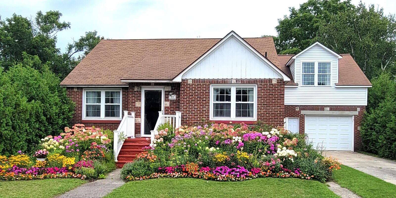 Property Photo: 439 West Lincoln Street MI 49707