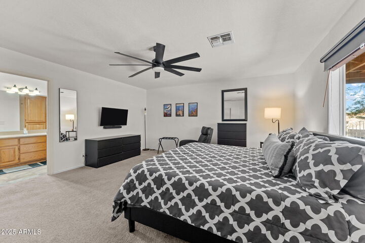 Property Photo:  880 W Santa Fe Drive  AZ 85390
