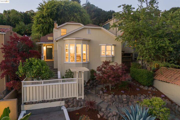 Property Photo:  6314 Broadway Ter  CA 94618 