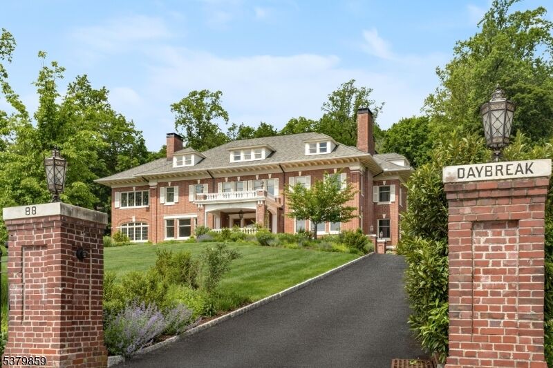 Property Photo:  88 South Mountain Avenue  NJ 07042 