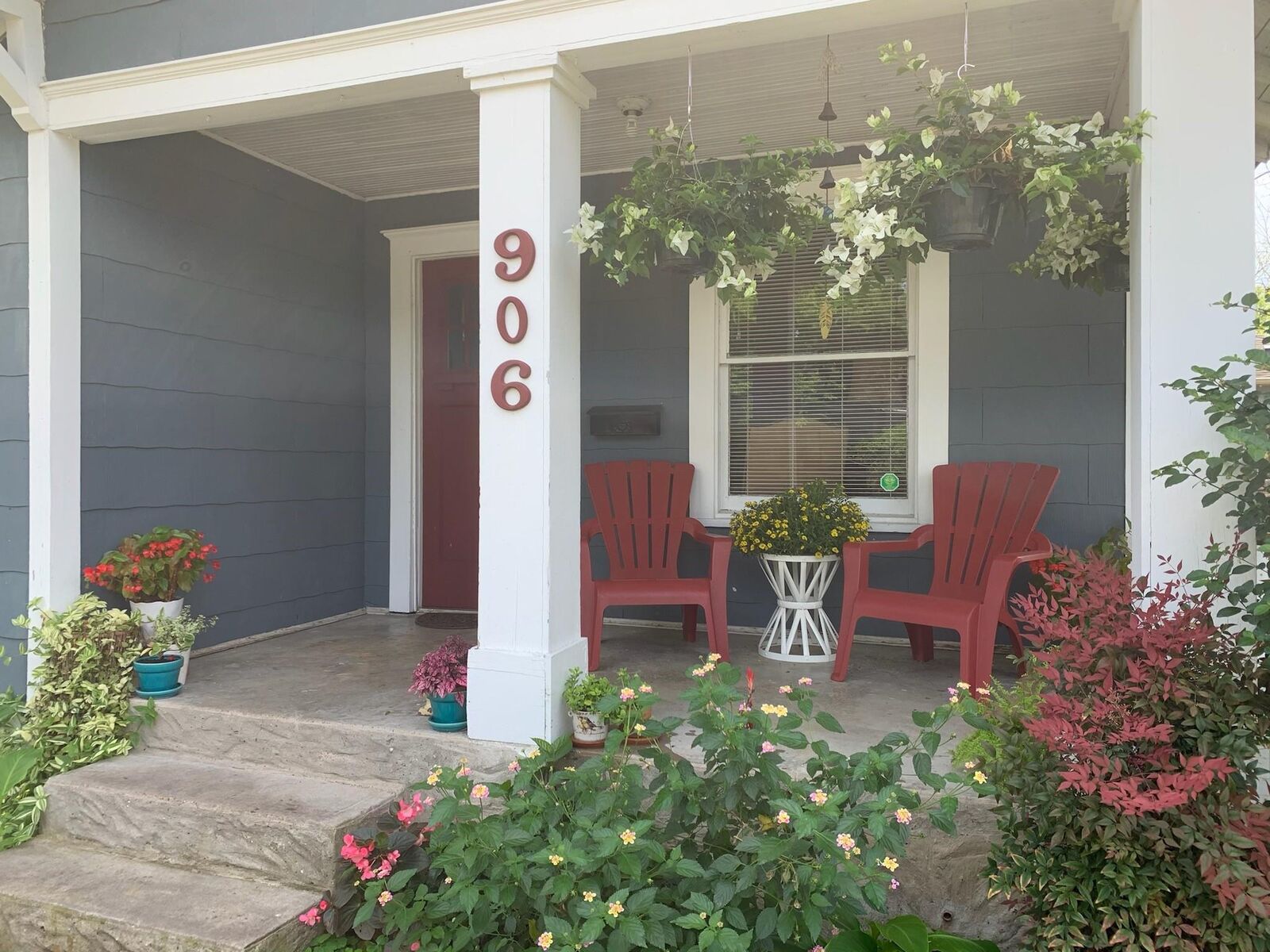 Property Photo:  906 E 24th Street  TX 77009 