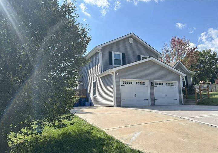 Property Photo:  104 Shasta Daisy Drive  MO 64089 